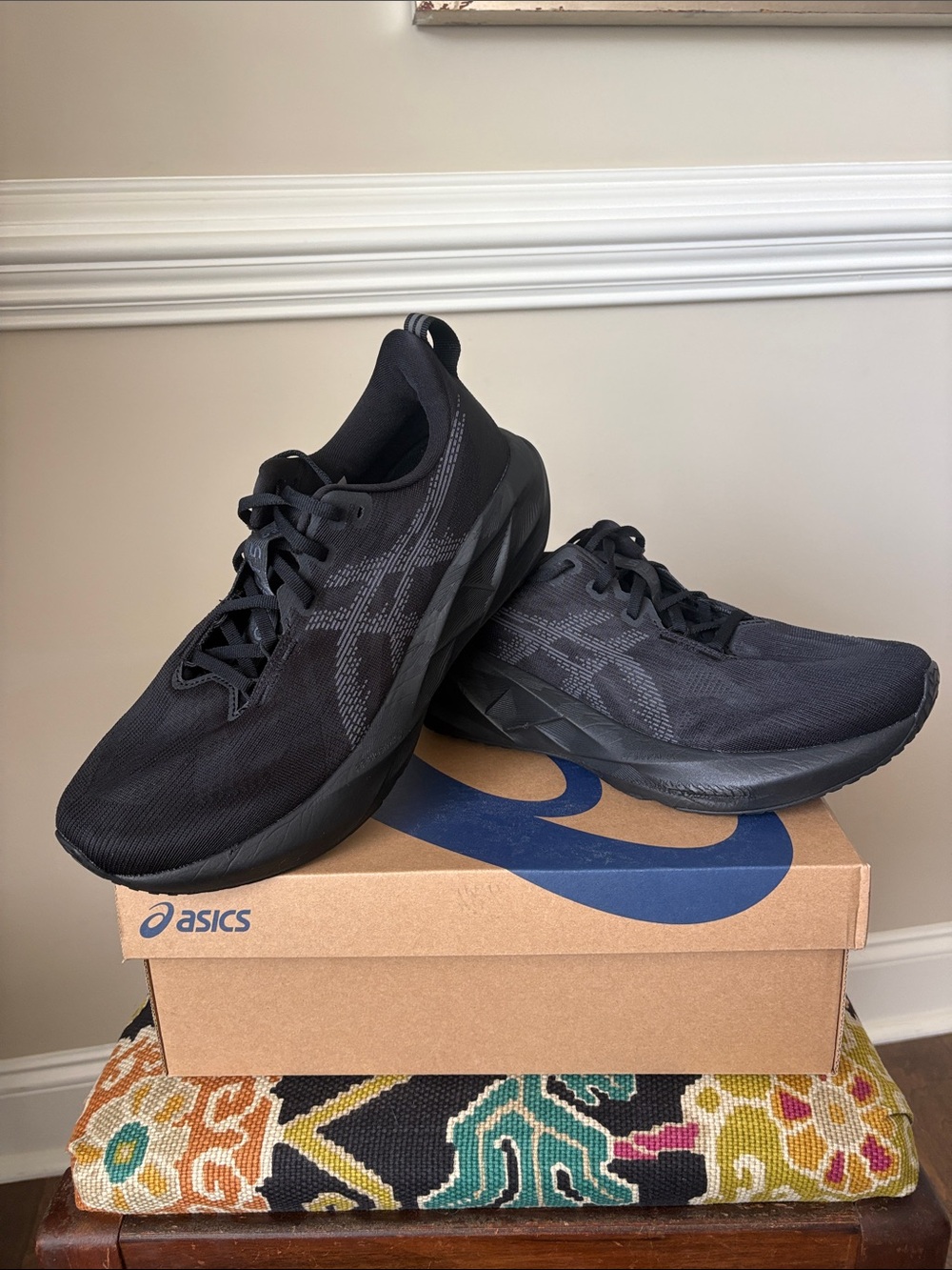 ASICS Novablast 5 - Men’s 9.5